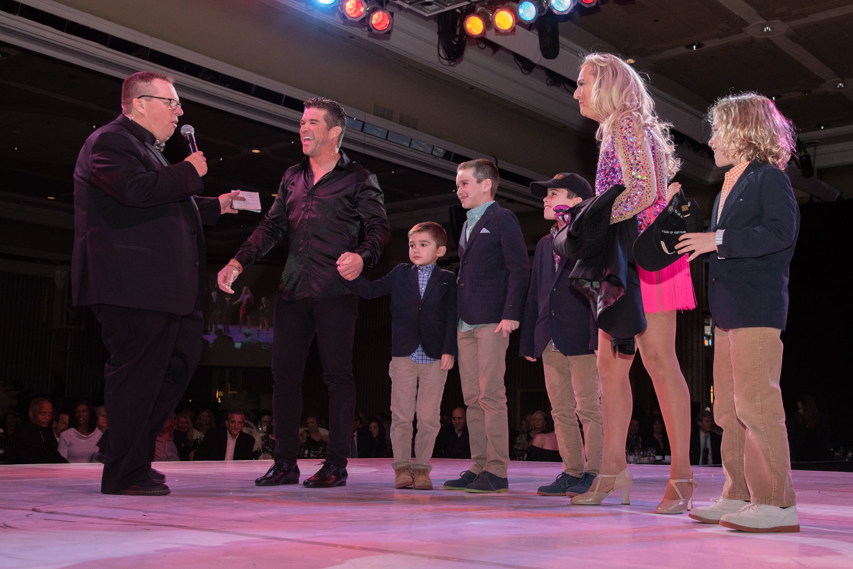 110318_acw_dancinggallery-576.jpg